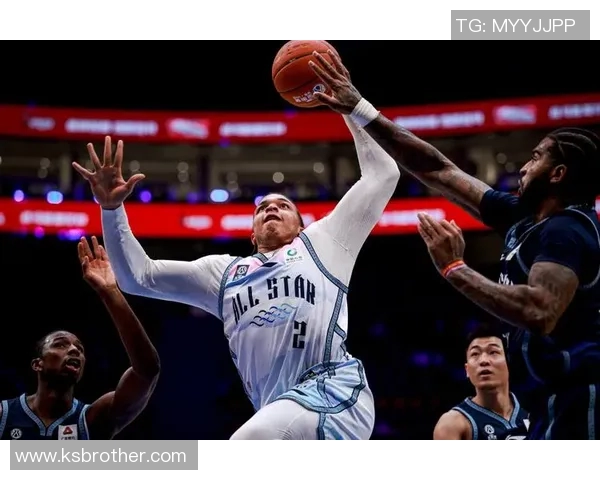 高诗岩的篮球之路：从青涩少年到CBA明星的成长故事